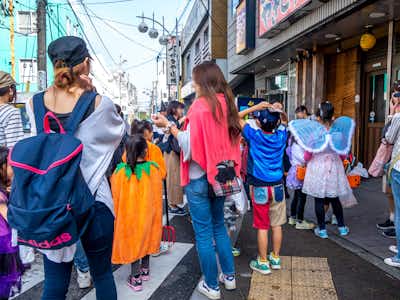 西八王子駅を仮装キッズが大行進 西八ハロウィン仮装サタデー タケモトの八王子ルポ 八王子の地域情報ポータルサイト はちなび