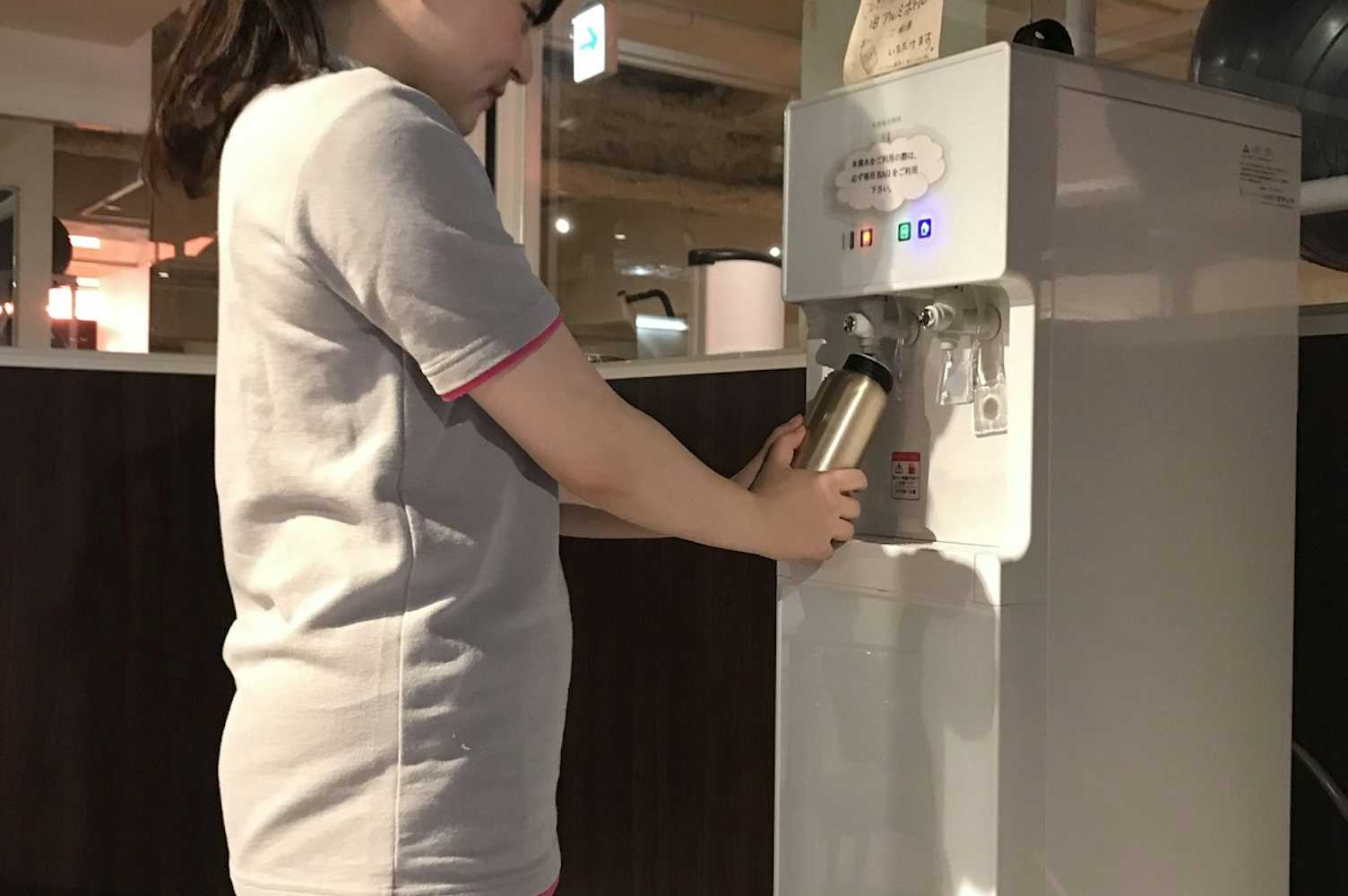 水素水飲みが放題(゜゜)！♪♪｜【公式】【閉店】ホットヨガエルフィット 八王子のブログ - 「はちなび」