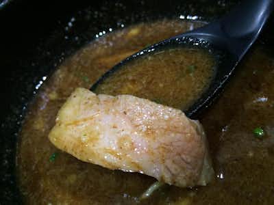 らーめん　海友の口コミ評価評判スープの中にはチャーシューが