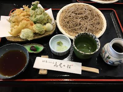 自然薯とそばの店　高尾の桜の口コミ評価評判天ぷらとそばのセット