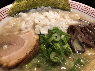 六角堂 堀之内店の口コミ評価評判玉ねぎ長浜らーめんアップ