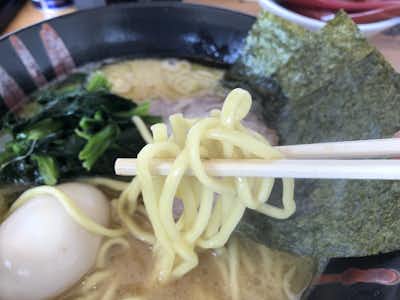 【閉店】濃厚豚骨醤油横浜家系 らーめん中川家の口コミ評価評判麺リフト