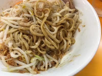 ラーメンエース 八王子店の口コミ評価評判汁なしなので、汁がほとんど無いです