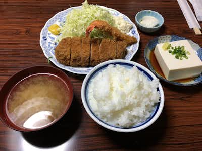 とんかつ　れんが亭の口コミ評価評判上ロースかつ定食とエビフライ