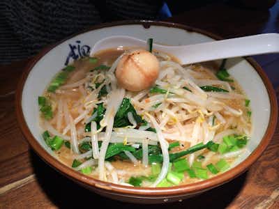 家系ラーメン　横濱家 高尾店の口コミ評価評判にらもやしラーメン