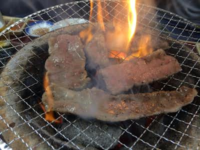 焼き肉  あかぎの口コミ評価評判卓上で炭火焼
