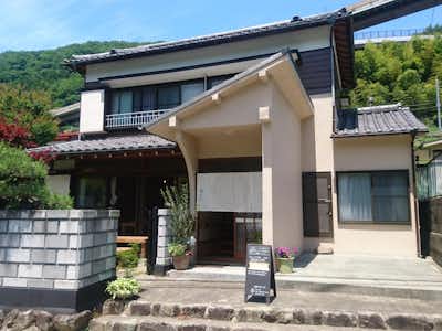高尾食堂　あめとつちの口コミ評価評判お店の外観