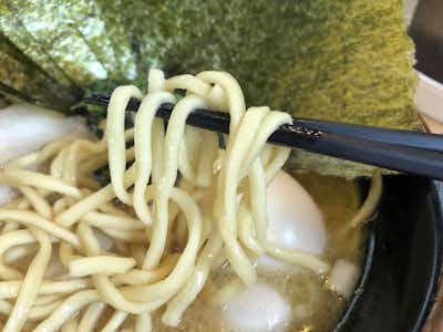 家系ラーメン　釜利家（かまりや） 八王子東中野店の口コミ評価評判麺リフト