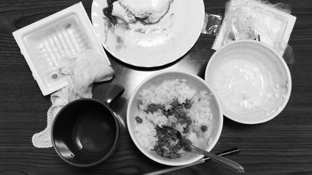 おもてなし日本とは食事のマナー食事を残す画像