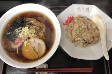 ラーメン　味楽苑の口コミ評価評判ラーメン+半チャーハン
