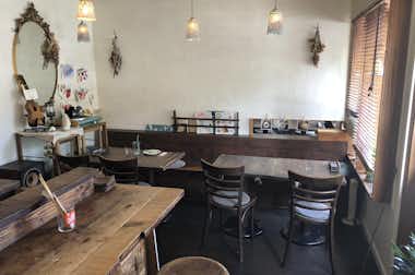 cafe＆bar apego（アペゴ）の口コミ評価評判カウンターから