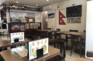 ネパールカレー　ポカラ食堂の口コミ評価評判内観