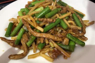 中華料理　龍順（リュウジュン）の口コミ評価評判豚肉とニンニクの芽炒め