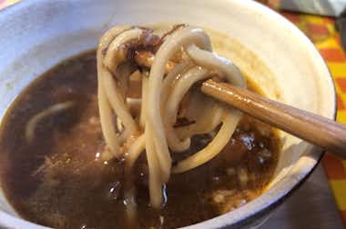 ビーフラーメン＆つけ麺 シゲジンの口コミ評価評判ビーフつけ麺　麺リフト
