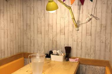 鶏びあんSobaみやみやの口コミ評価評判テーブル席