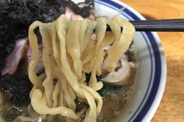 口楽(口樂)の口コミ評価評判極鯖そば　麺リフトアップ