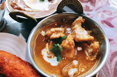 カトマンズ（【旧店名】ダウラギリ）の口コミ評価評判チキンカレー