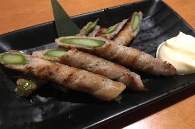 居酒屋  エビス西八王子総本店の口コミ評価評判アスパラ肉巻き